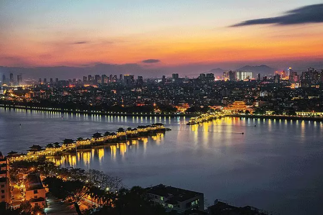 4706.2万！必一运动Bsports环境高质量垃圾转运类设备助力潮州打造城市新面貌